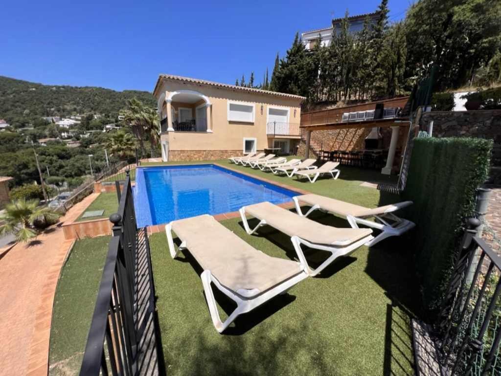Casa Mas Ambros Con Piscina Desbordante Villa Calonge  Bagian luar foto